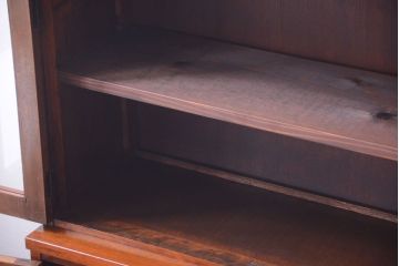 レトロ家具　昭和レトロ　シンプルなアンティーク食器棚(カップボード)