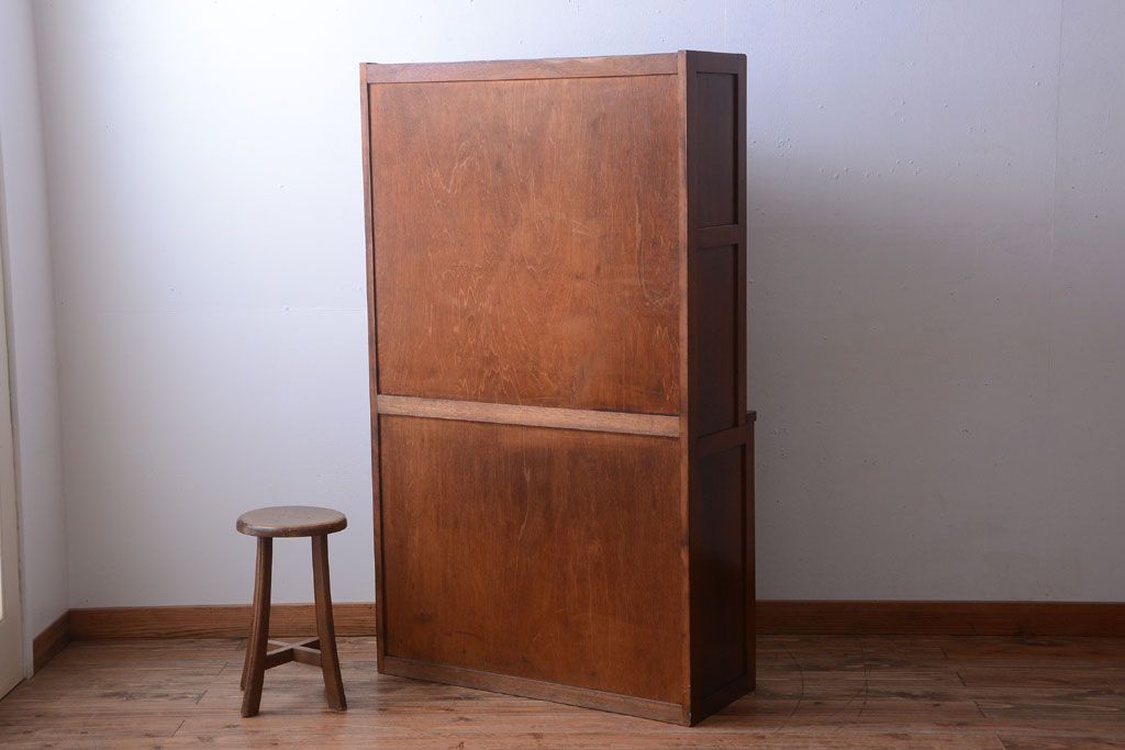 レトロ家具　昭和レトロ　シンプルなアンティーク食器棚(カップボード)