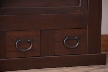 アンティーク家具　古民具・骨董　4杯引き出し付き!縦桟引き戸の水屋箪笥サイドボード(テレビボード)