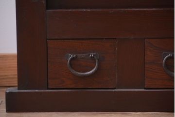 アンティーク家具　古民具・骨董　4杯引き出し付き!縦桟引き戸の水屋箪笥サイドボード(テレビボード)