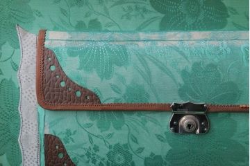 アンティーク雑貨　昭和レトロ　シックでおしゃれなアンティークトランク
