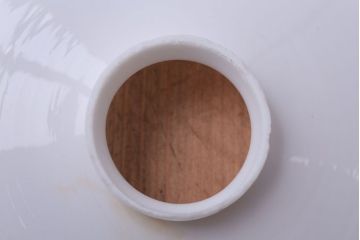 昭和レトロ　シンプルな白いガラスの平笠天井照明2個セット(1)