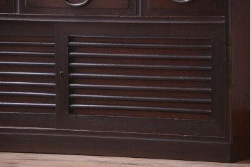 アンティーク家具　古民具・骨董　かくし付き　前面桑材のアンティーク横桟引き戸帳場箪笥