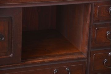 アンティーク家具　古民具・骨董　かくし付き　前面桑材のアンティーク横桟引き戸帳場箪笥