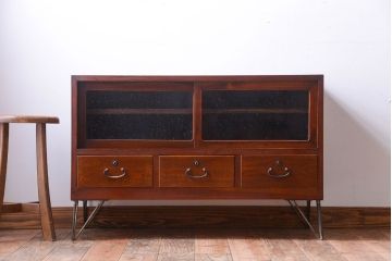 アンティーク家具　アンティーク　気泡ガラス引き戸の鉄脚ローボード