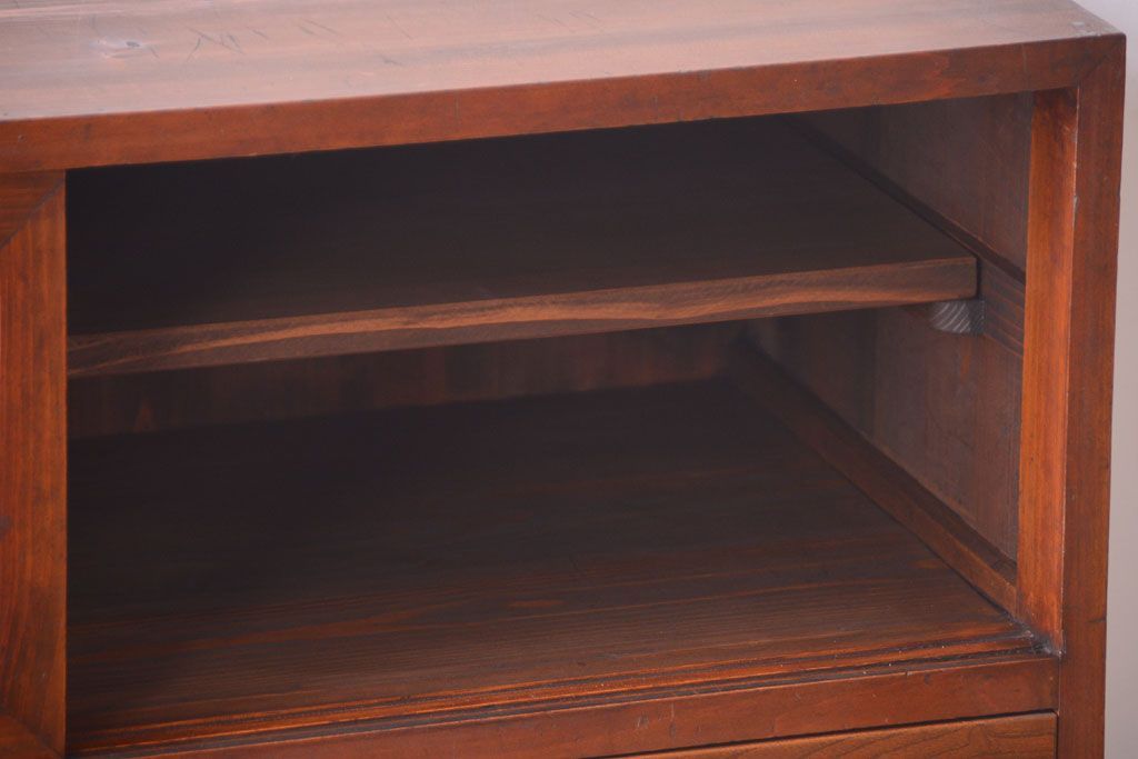 アンティーク家具　アンティーク　気泡ガラス引き戸の鉄脚ローボード