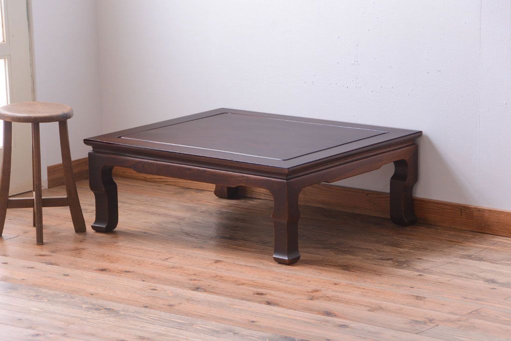 アンティーク家具　和製アンティーク　総欅材の重厚な座卓(センターテーブル)