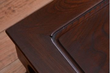 アンティーク家具　和製アンティーク　総欅材の重厚な座卓(センターテーブル)