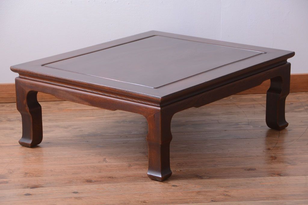 アンティーク家具　和製アンティーク　総欅材の重厚な座卓(センターテーブル)