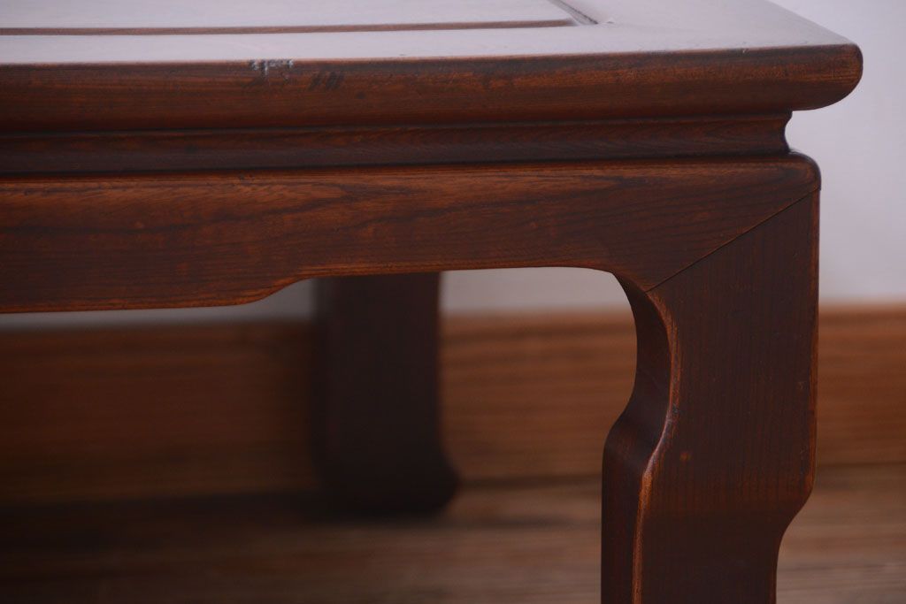 アンティーク家具　和製アンティーク　総欅材の重厚な座卓(センターテーブル)
