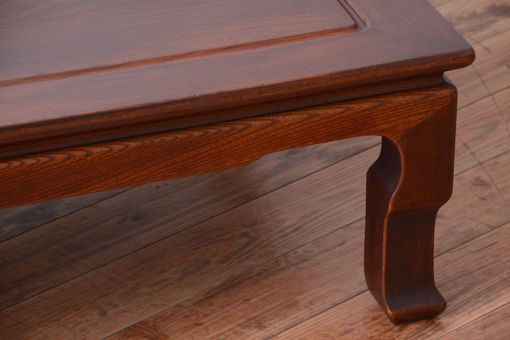 アンティーク家具　和製アンティーク　総欅材の重厚な座卓(センターテーブル)