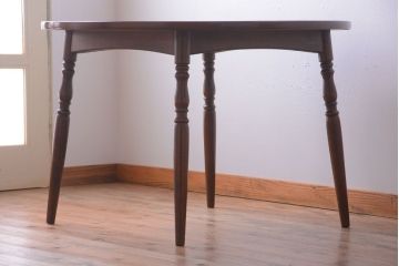 ヴィンテージ家具　和製アンティーク　ビンテージキツツキマーク!上品なラウンドダイニングテーブル