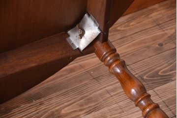 ヴィンテージ家具　和製アンティーク　ビンテージキツツキマーク!上品なラウンドダイニングテーブル