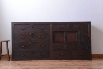 アンティーク家具　古民具・骨董　大きな収納箪笥サイドボード(水屋箪笥)