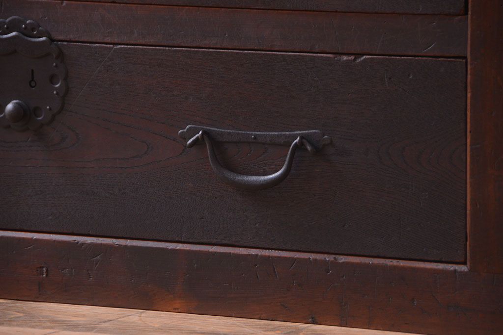 アンティーク家具　古民具・骨董　大きな収納箪笥サイドボード(水屋箪笥)