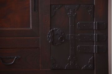 アンティーク家具　古民具・骨董　大きな収納箪笥サイドボード(水屋箪笥)