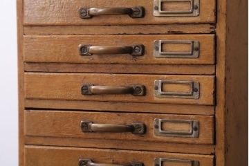 レトロ家具　昭和レトロ　ネームプレート付き!小物収納に便利なアンティーク小引き出し