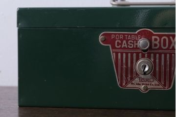 アンティーク雑貨　昭和レトロ　TOHO　内田洋行　ビンテージ手提げ金庫(CASH BOX)
