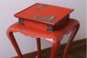 アンティーク雑貨　中国?古い朱漆木製花台(彫刻・堆朱・蒔絵)