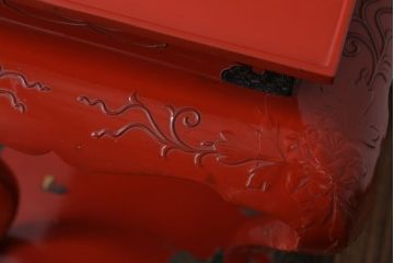 アンティーク雑貨　中国?古い朱漆木製花台(彫刻・堆朱・蒔絵)