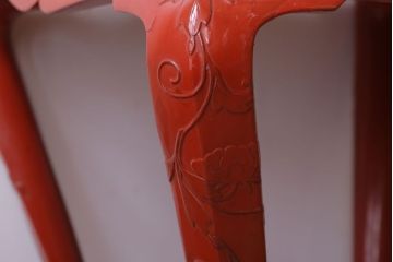 アンティーク雑貨　中国?古い朱漆木製花台(彫刻・堆朱・蒔絵)