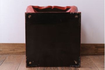 アンティーク雑貨　中国?古い朱漆木製花台(彫刻・堆朱・蒔絵)