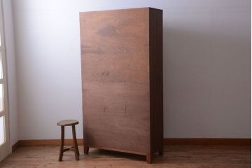 レトロ家具　昭和レトロ　古い木製のネームプレート付き縦型ロッカー