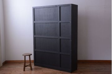 アンティーク家具　アンティーク　シックなブラックペイントの鍵付きロッカー
