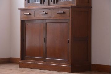 レトロ家具　和製アンティーク　モールガラス戸のレトロな食器棚(カップボード)