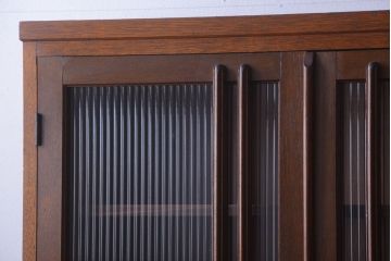 レトロ家具　和製アンティーク　モールガラス戸のレトロな食器棚(カップボード)