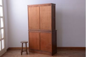 レトロ家具　和製アンティーク　モールガラス戸のレトロな食器棚(カップボード)