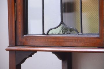 アンティーク家具　イギリスアンティーク　象嵌ステンドガラスケース