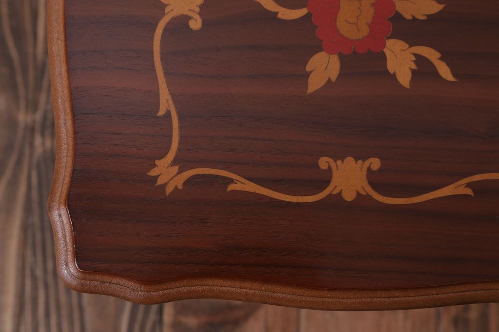 中古　イタリア製 高級感あふれる小さなサイドテーブル