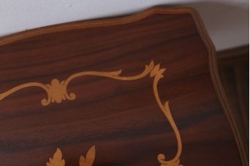 中古　イタリア製 高級感あふれる小さなサイドテーブル