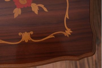 中古　イタリア製 高級感あふれる小さなサイドテーブル