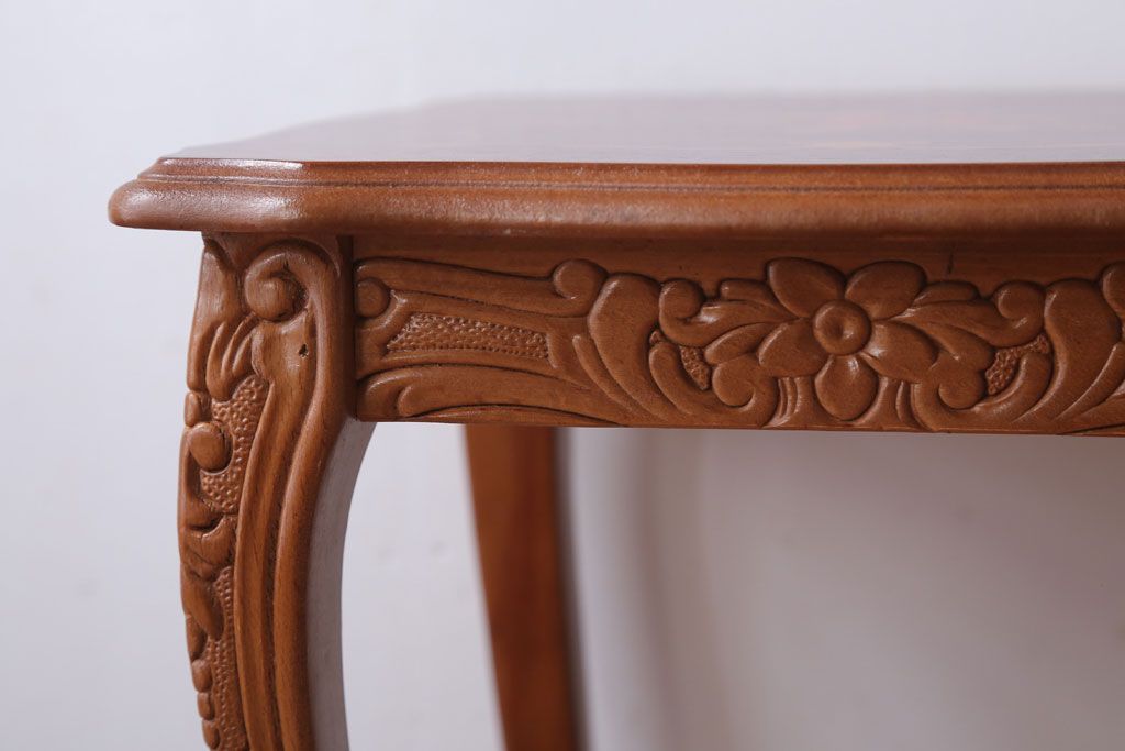 中古　イタリア製 高級感あふれる小さなサイドテーブル