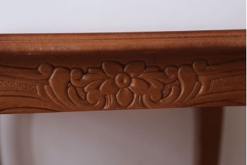 中古　イタリア製 高級感あふれる小さなサイドテーブル