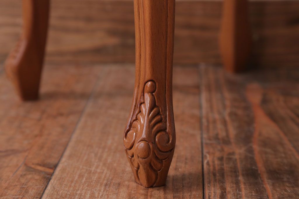 中古　イタリア製 高級感あふれる小さなサイドテーブル