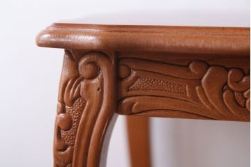 中古　イタリア製 高級感あふれる小さなサイドテーブル