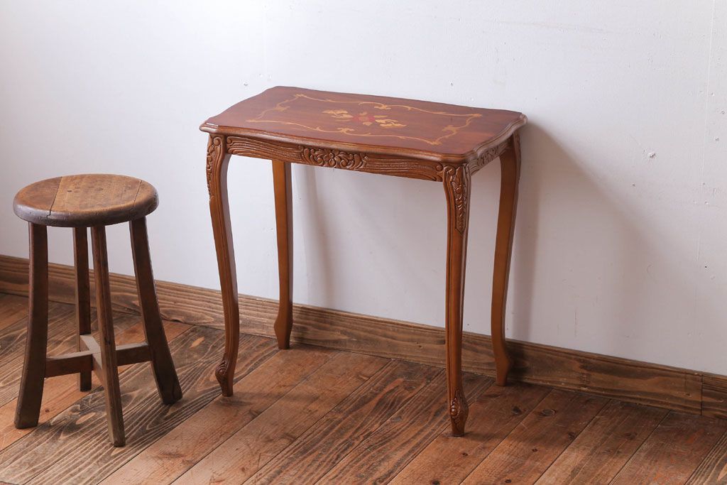 中古　イタリア製 高級感あふれるサイドテーブル