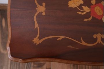 中古　イタリア製 高級感あふれるサイドテーブル