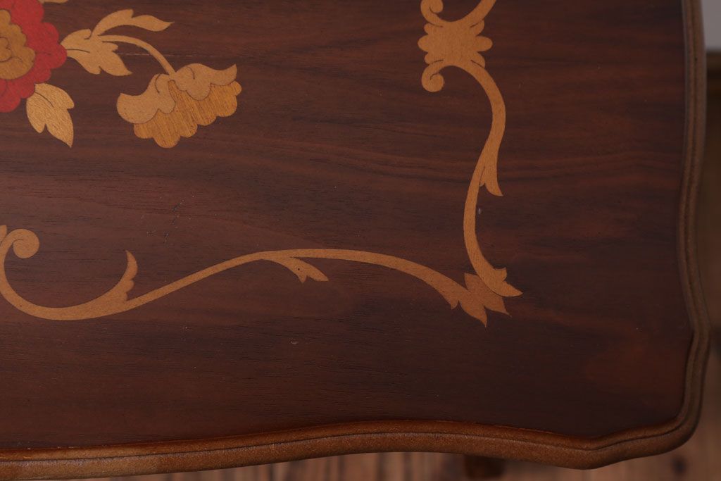 中古　イタリア製 高級感あふれるサイドテーブル