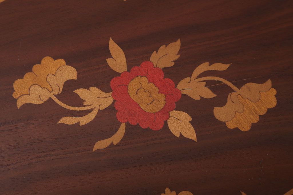 中古　イタリア製 高級感あふれるサイドテーブル