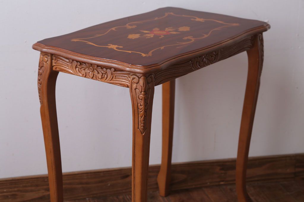 中古　イタリア製 高級感あふれるサイドテーブル