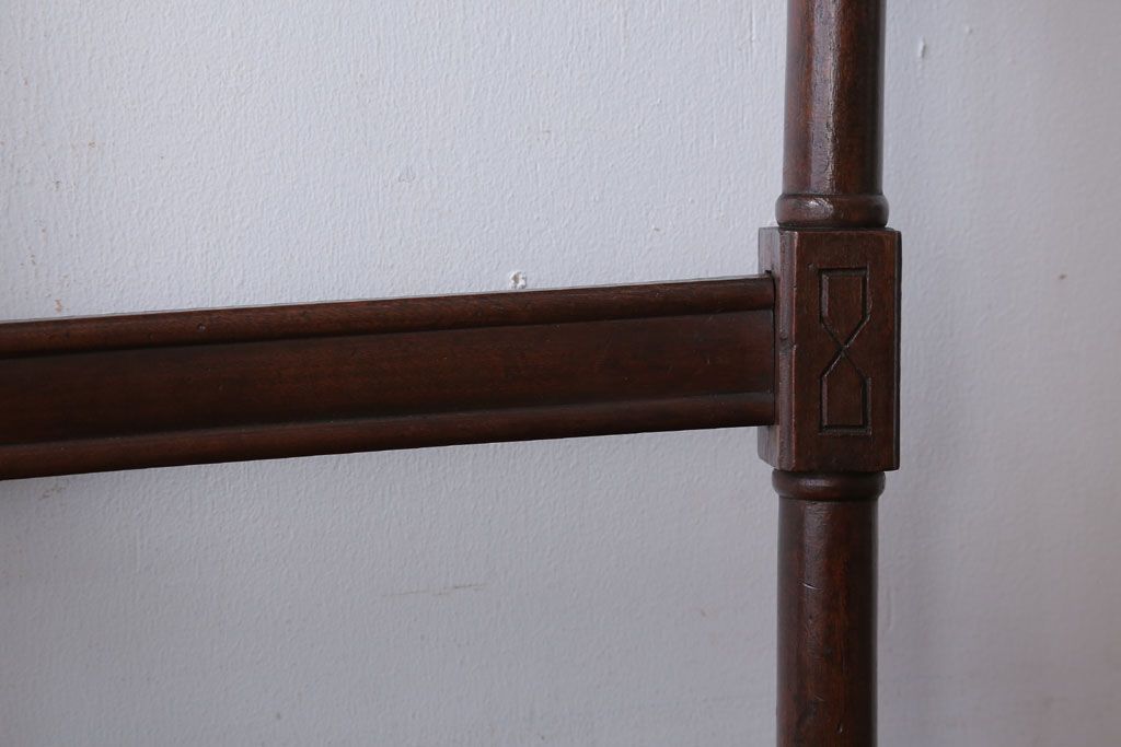 アンティーク家具　和製アンティーク　大正ロマンスタイルの上質なチェア