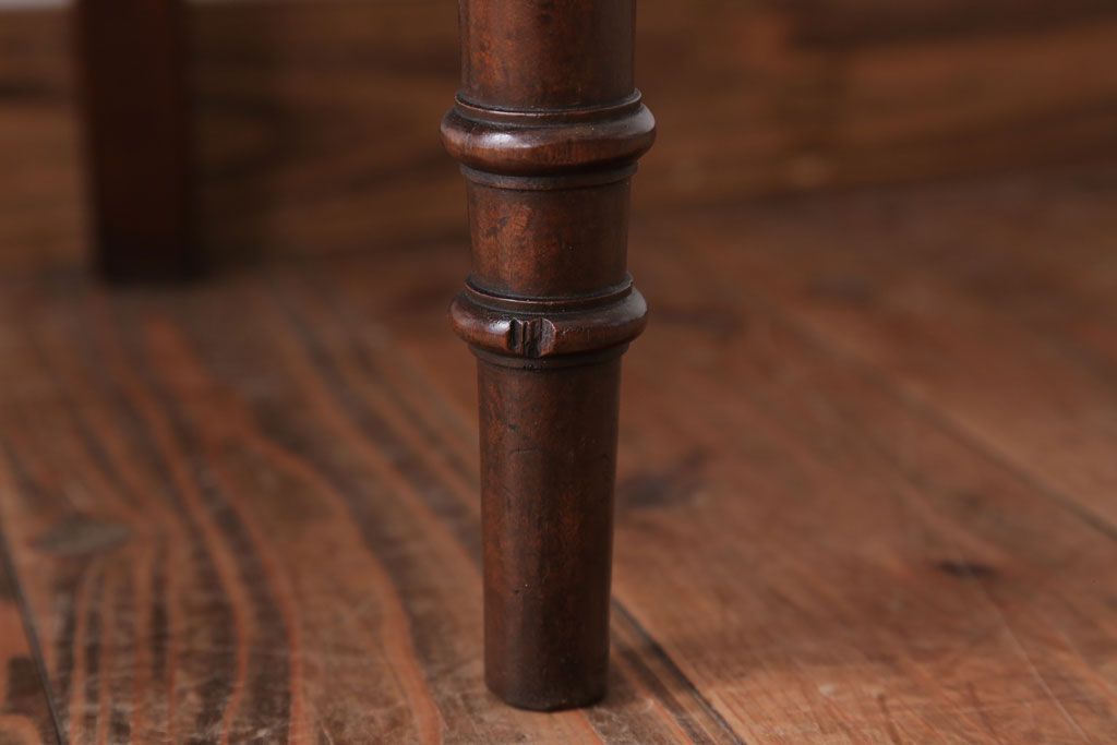 アンティーク家具　和製アンティーク　大正ロマンスタイルの上質なチェア