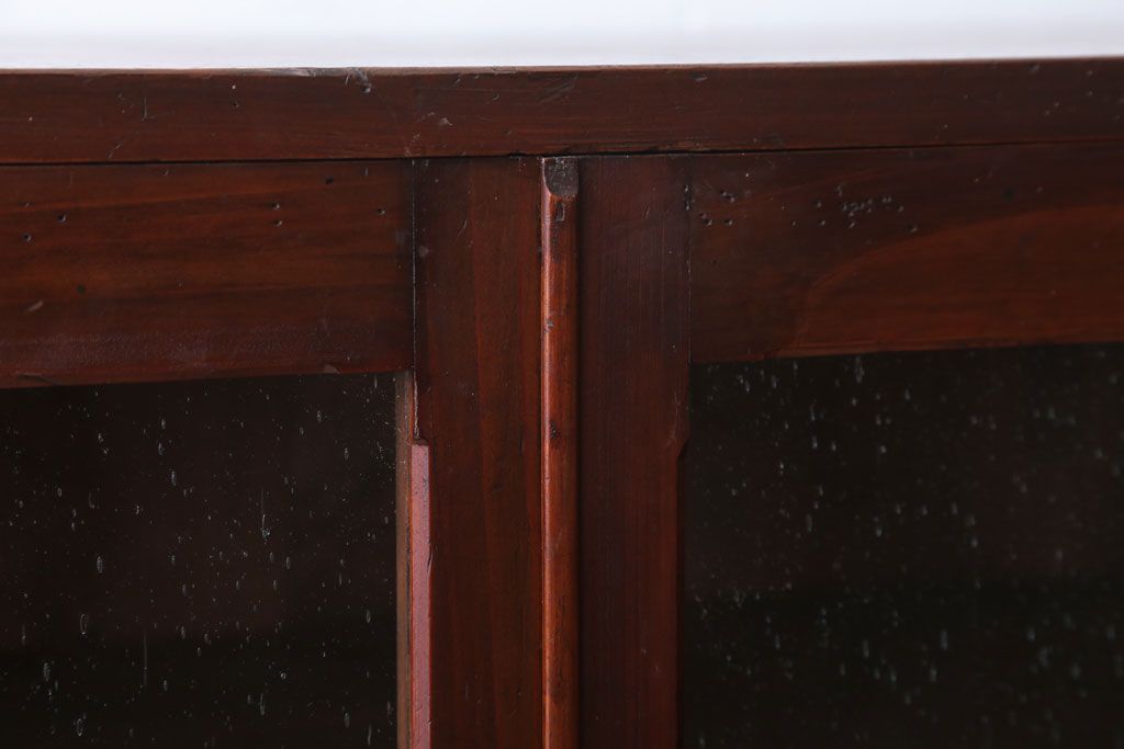 アンティーク家具　和製アンティーク　気泡ガラス入り!古い木製のブックケース(本箱)