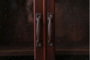 アンティーク家具　和製アンティーク　気泡ガラス入り!古い木製のブックケース(本箱)