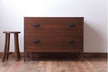 アンティーク家具　和製アンティーク　桐材製!鉄脚付き衣装箪笥ローボード(2)