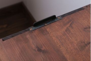 アンティーク家具　和製アンティーク　桐材製!鉄脚付き衣装箪笥ローボード(2)